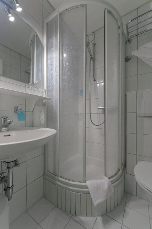 Hotel "Malerwinkel" Gmbh Seeon-Seebruck Room photo