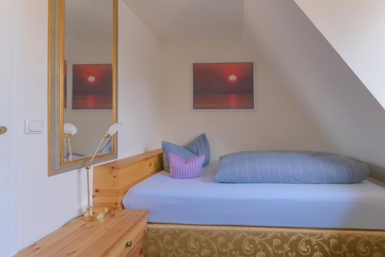 Hotel "Malerwinkel" Gmbh Seeon-Seebruck Room photo